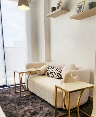 463 sq ft Apartments